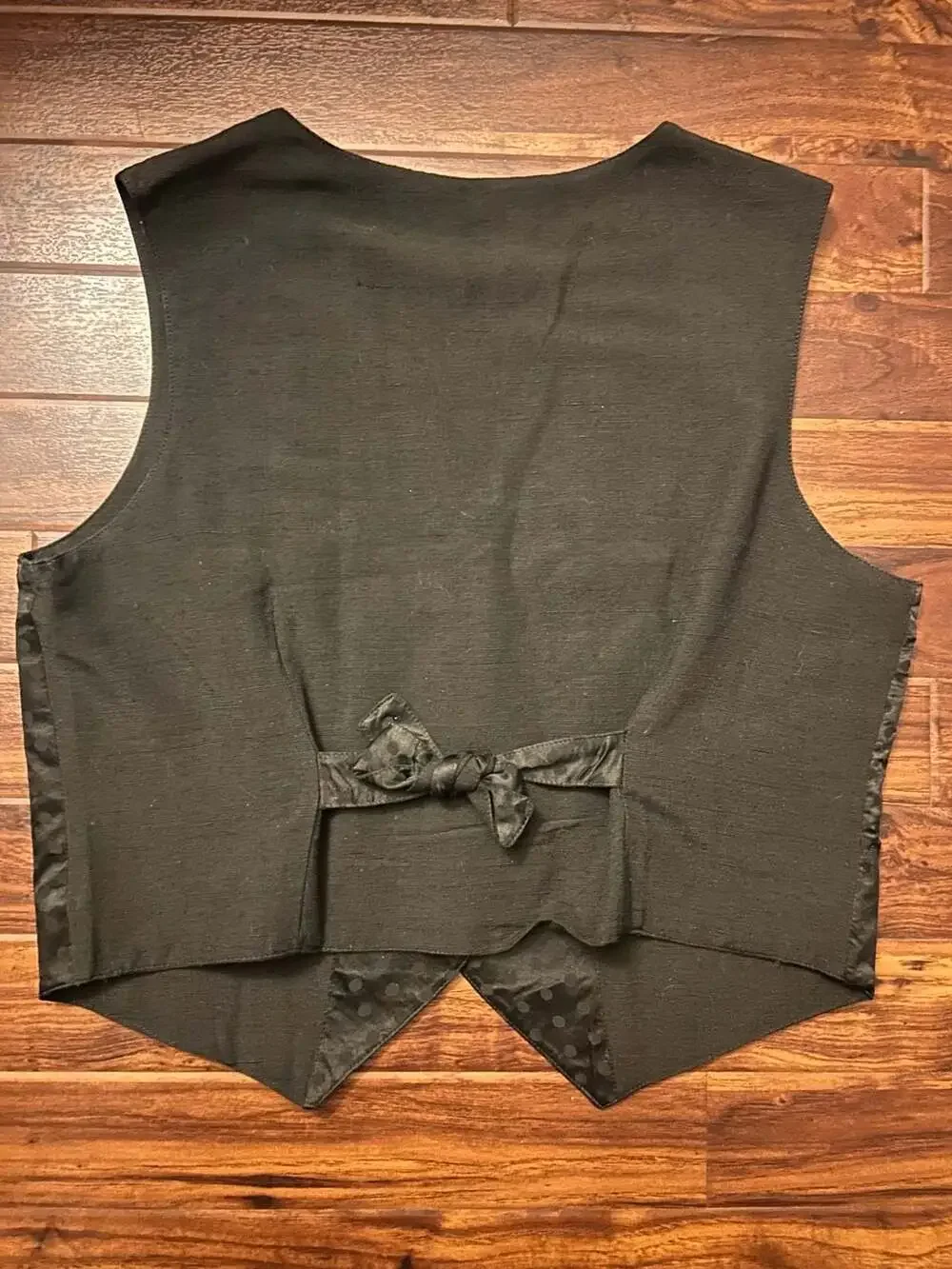 Khaisilk Men’s or Women’s Black Polka Dot Silk Vest Size L